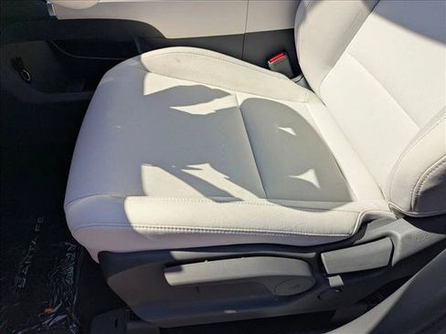 New 2026 Hyundai Santa Fe SE FWD image 4