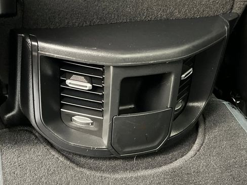 Used 2024 RAM 3500 Big Horn image 15