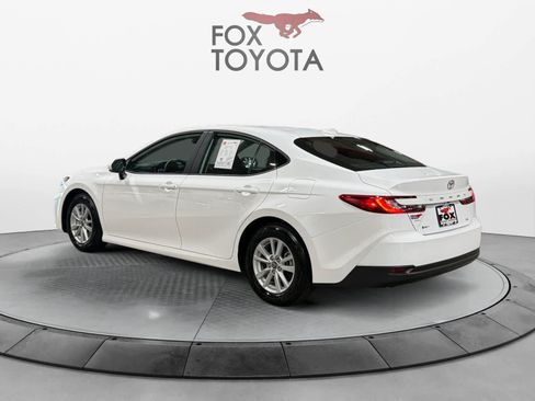 Used 2026 Toyota Camry LE w/ Convenience Package FWD image 4