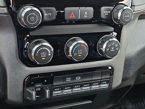 New 2026 RAM 3500 Tradesman w/ Chrome Appearance Group A AWD/4WD image 28
