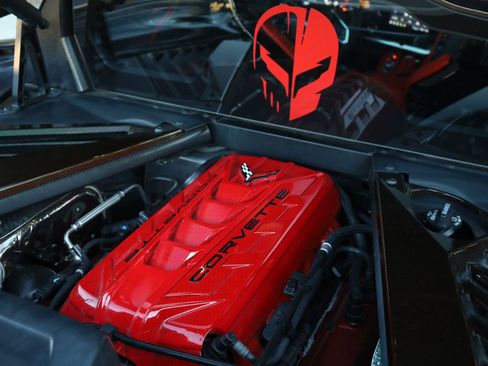 Used 2021 Chevrolet Corvette Stingray Preferred Cpe w/ Z51 Performance Package RWD image 17