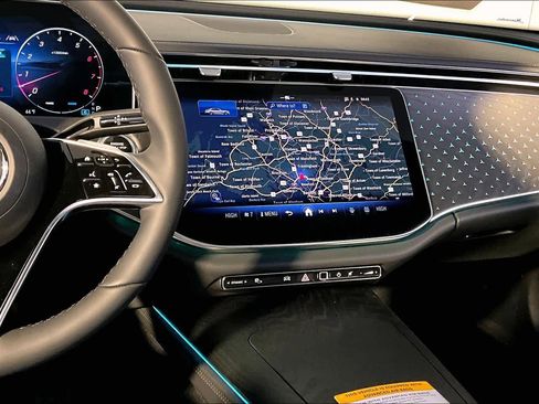 New 2026 Mercedes-Benz E 450 4MATIC Sedan image 13