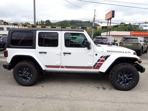 New 2026 Jeep Wrangler Unlimited Sport w/ Dual Top Group AWD/4WD image 9