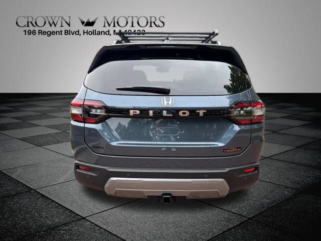 New 2026 Honda Pilot TrailSport image 8