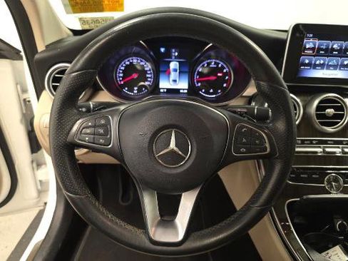 Used 2018 Mercedes-Benz C 300 Sedan image 5