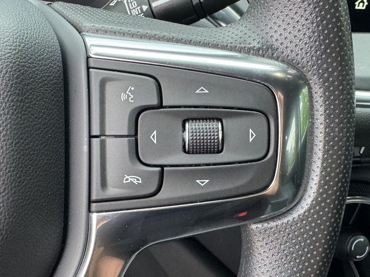Used 2024 Chevrolet Blazer LT w/ Convenience Package FWD image 22