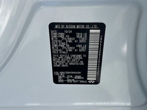 Used 2025 INFINITI QX80 Sensory AWD/4WD image 42