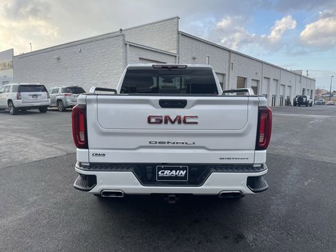 Used 2022 GMC Sierra 1500 Denali image 6