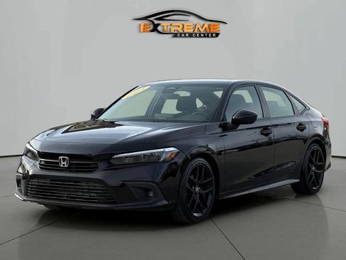 Used 2024 Honda Civic Sport image 2