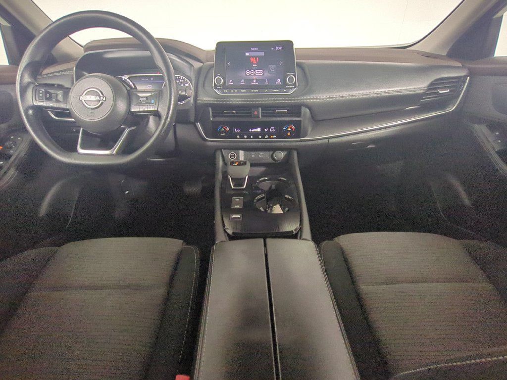 Used 2023 Nissan Rogue SV FWD image 17