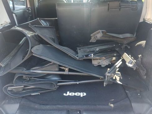 Used 2017 Jeep Wrangler Unlimited Sport image 13