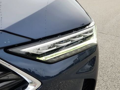 Certified 2025 Acura MDX SH-AWD image 9