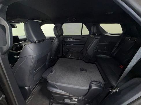 New 2026 Ford Explorer Tremor w/ Tremor Convenience Package AWD/4WD image 37
