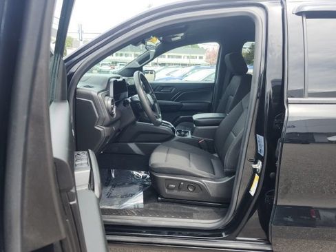 Used 2024 Chevrolet Colorado Trail Boss w/ Advanced Trailering Package AWD/4WD image 15