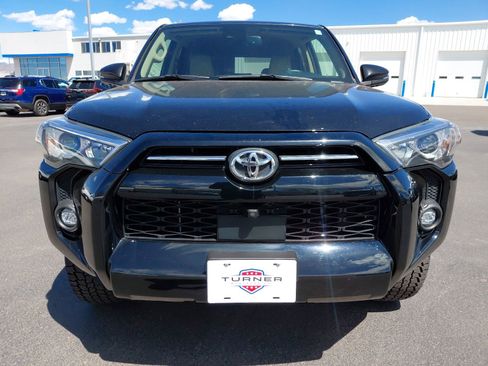 Certified 2022 Toyota 4Runner SR5 Premium AWD/4WD image 10