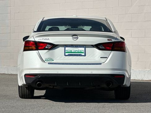 Used 2023 Nissan Altima 2.0 SR FWD image 4