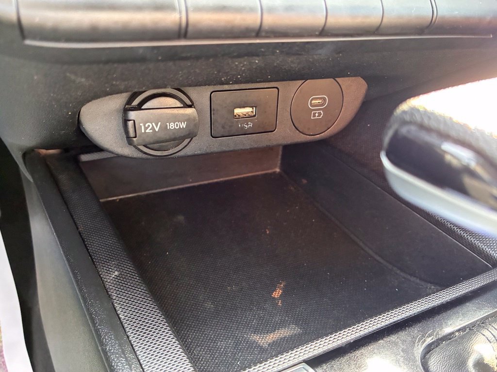 Used 2024 Hyundai Elantra SEL FWD image 35