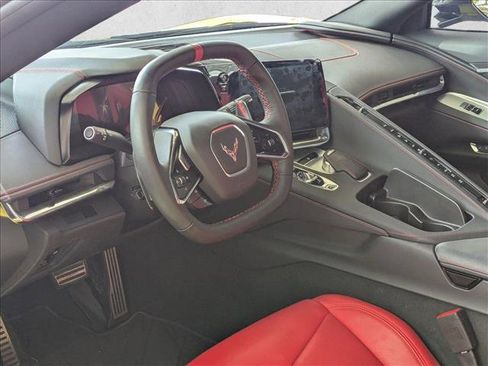 Used 2020 Chevrolet Corvette Stingray Coupe w/ Z51 Performance Package RWD image 10