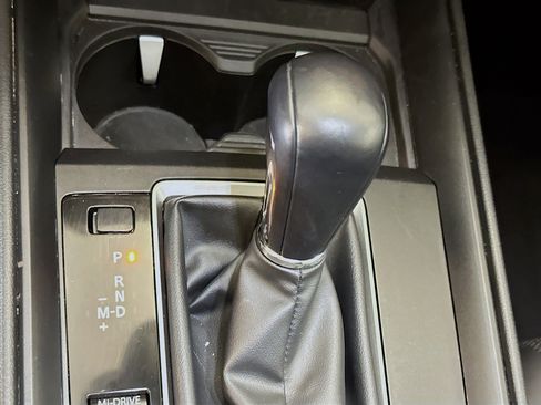 Used 2025 MAZDA CX-50 AWD 2.5 S w/ Premium Package image 25