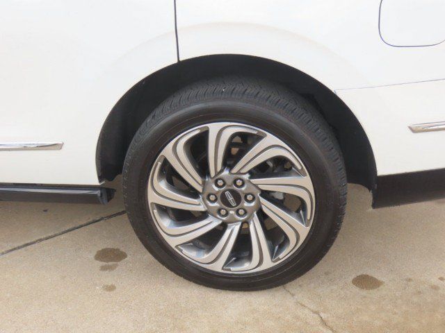 Used 2023 Lincoln Navigator Reserve AWD/4WD image 14