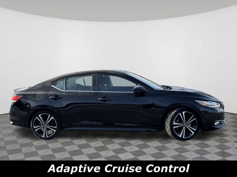 Used 2021 Nissan Sentra SR image 2