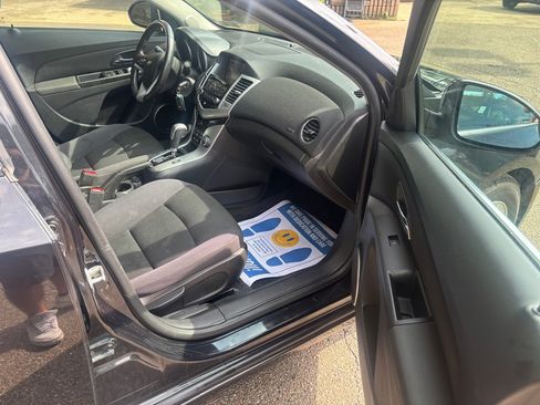 Used 2014 Chevrolet Cruze LT w/ All-Star Edition FWD image 2