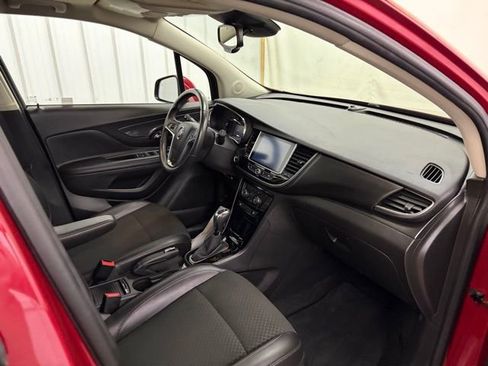 Used 2018 Buick Encore Preferred image 23