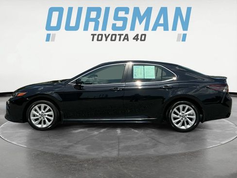 Used 2024 Toyota Camry SE FWD image 4