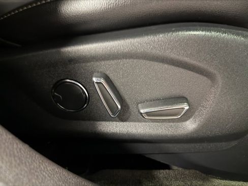 Used 2018 Ford Explorer Limited image 34