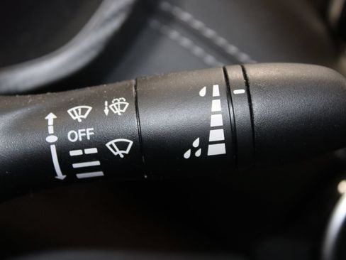 Used 2024 Nissan Sentra SV FWD image 23