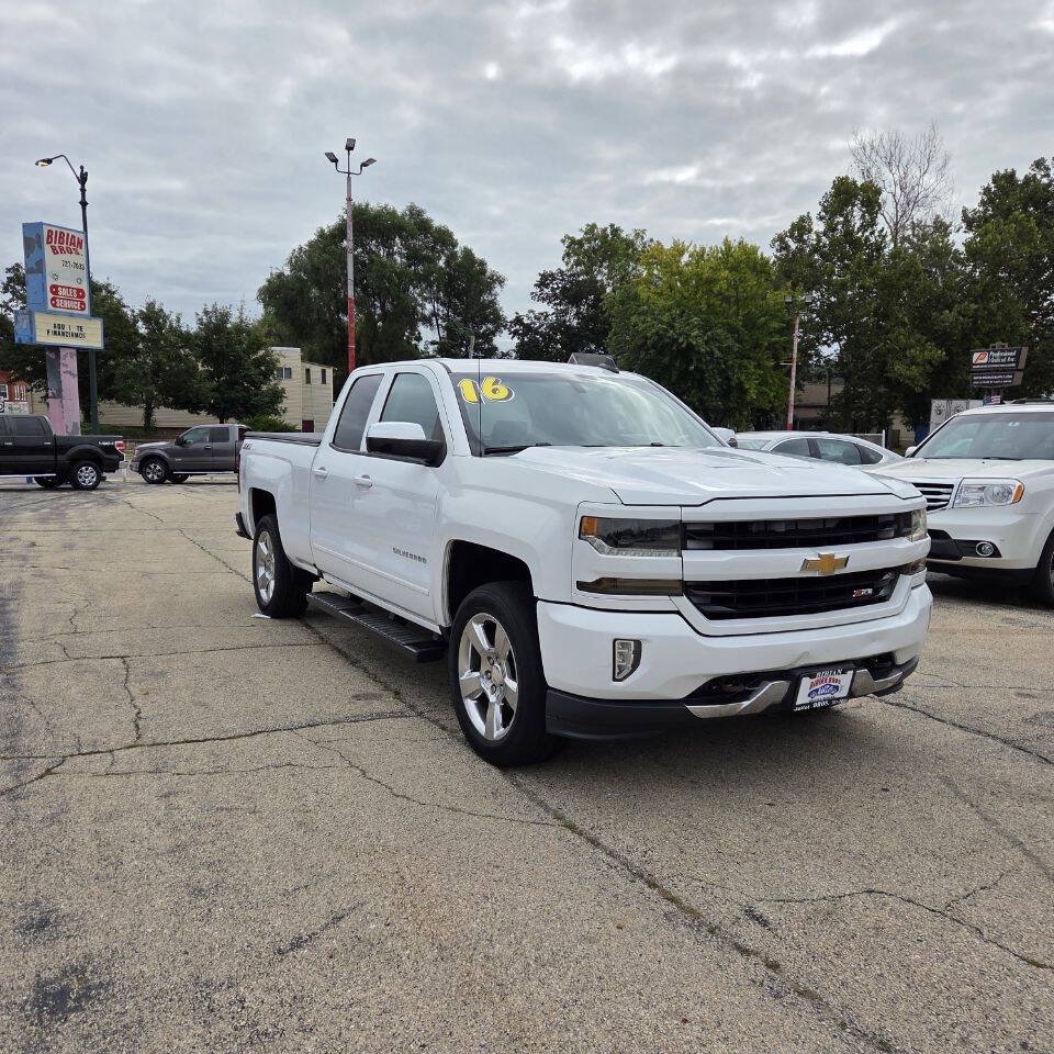 Used 2016 Chevrolet Silverado 1500 LT w/ All Star Edition AWD/4WD image 3