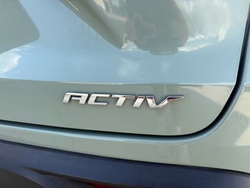 Used 2025 Chevrolet Trax ACTIV w/ Sunroof Package FWD image 30