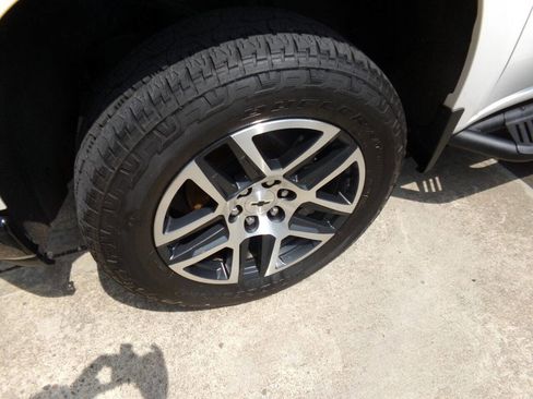 Used 2019 Chevrolet Silverado 1500 LT Trail Boss image 9