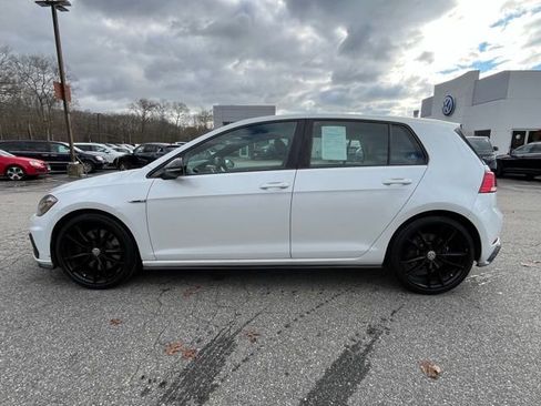 Used 2019 Volkswagen Golf R 4-Door image 9