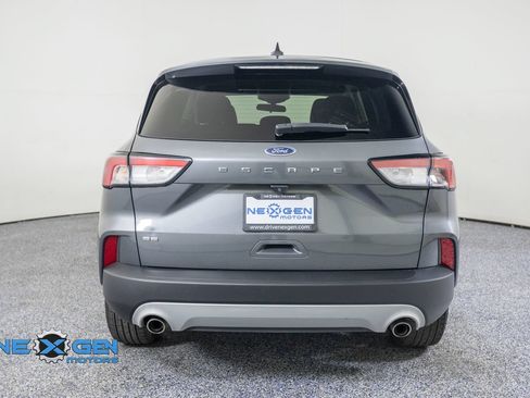 Used 2021 Ford Escape SE FWD image 6