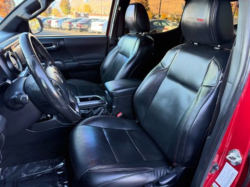 Used 2017 Toyota Tacoma TRD Pro image 20