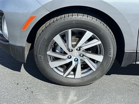 Certified 2024 Chevrolet Equinox LT w/ LPO, Floor Liner Package image 31