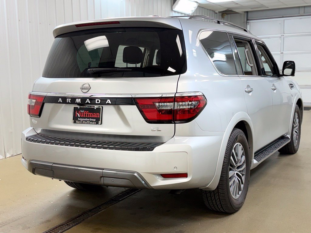 Used 2022 Nissan Armada SL w/ Captain's Chairs Package AWD/4WD image 6