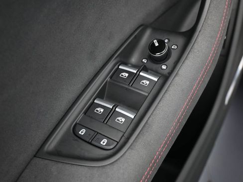 Used 2026 Audi RS Q8 performance AWD/4WD image 16