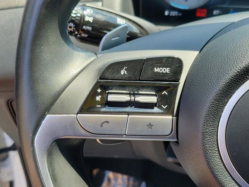 Certified 2023 Hyundai Tucson Limited AWD/4WD image 23