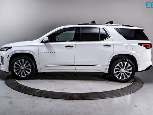 Used 2023 Chevrolet Traverse Premier image 3