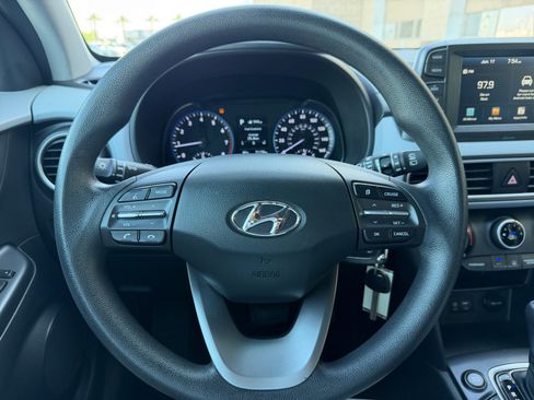 Used 2018 Hyundai Kona SE FWD image 9