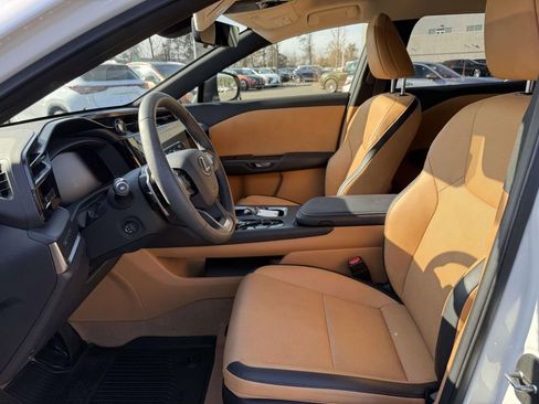 Used 2025 Lexus RZ 450e Premium w/ Technology Package image 14