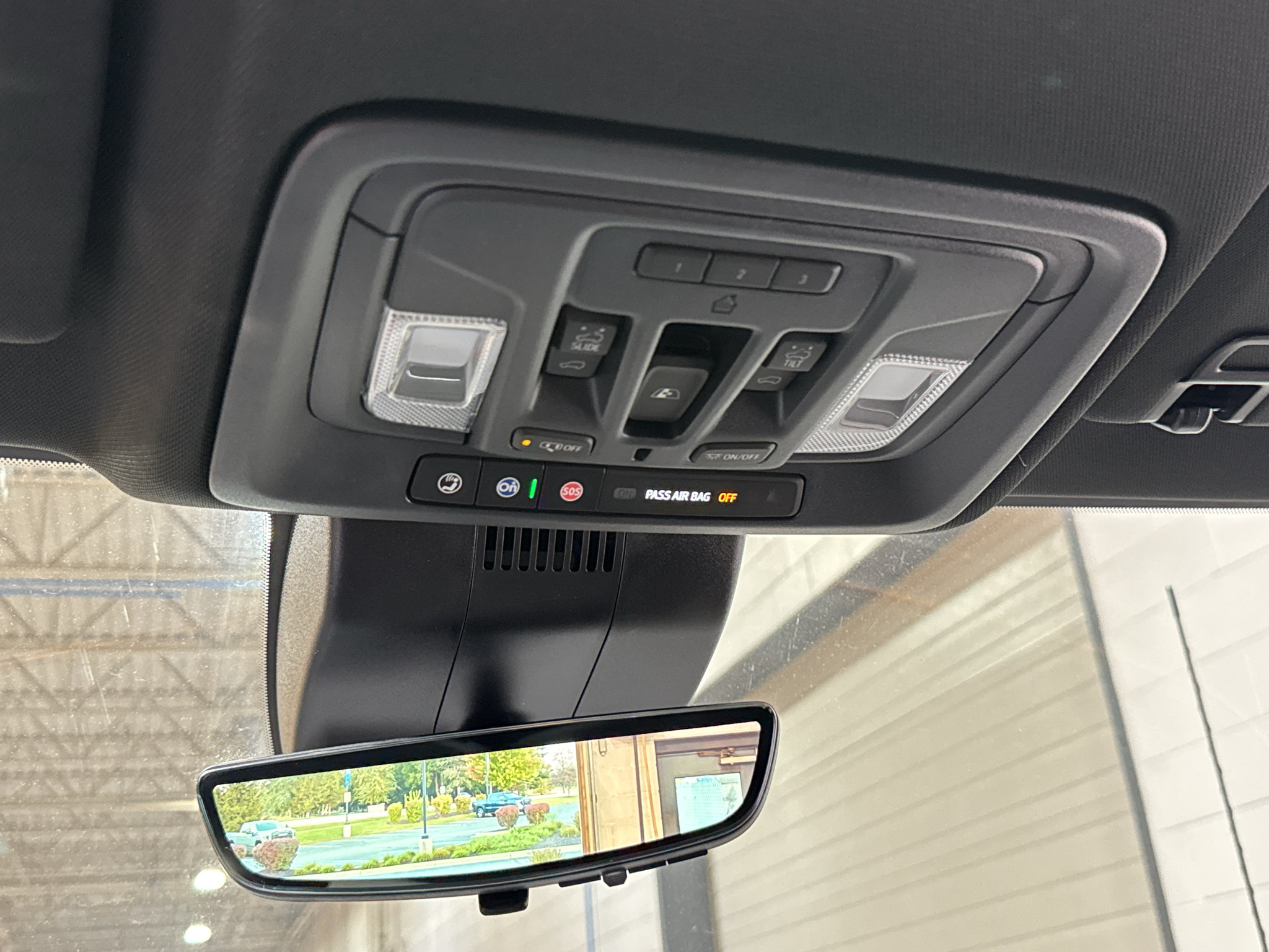 New 2026 GMC Sierra 2500 AT4 w/ AT4 Premium Plus Package AWD/4WD image 44