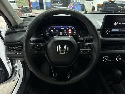 Used 2023 Honda Accord LX image 18