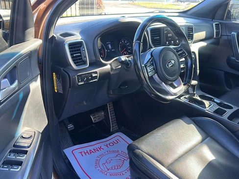 Used 2020 Kia Sportage S image 9