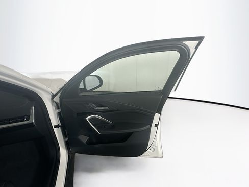 Used 2026 BMW X2 xDrive28i AWD/4WD image 33