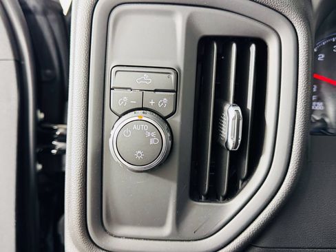 Used 2026 Chevrolet Silverado 1500 Custom RWD image 9