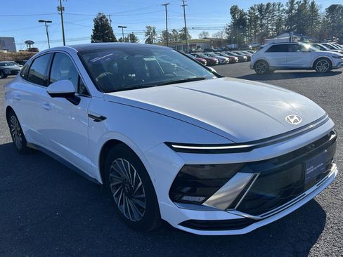 Certified 2024 Hyundai Sonata Limited image 9