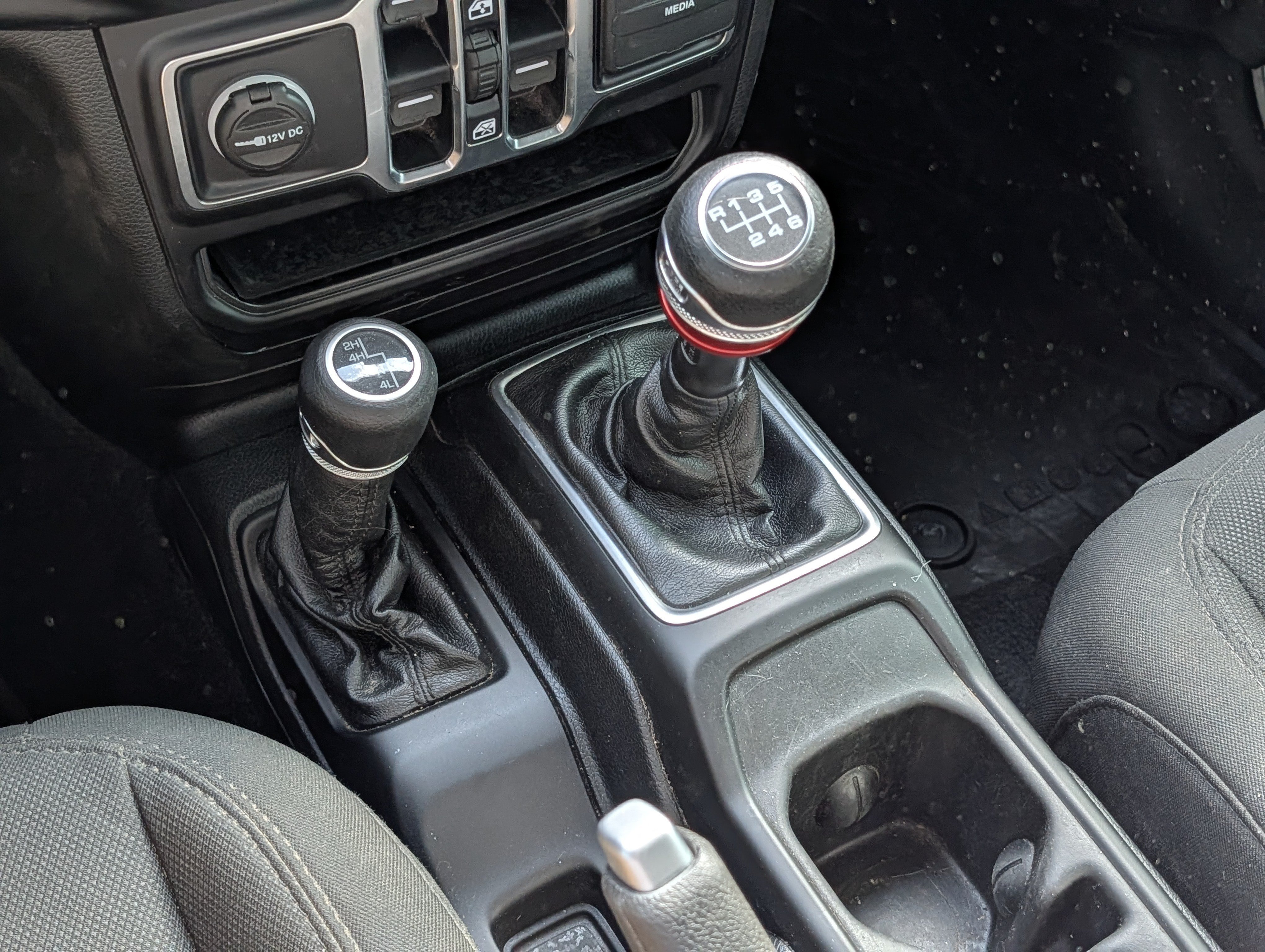 Used 2020 Jeep Gladiator Sport w/ Quick Order Package 23S AWD/4WD image 31